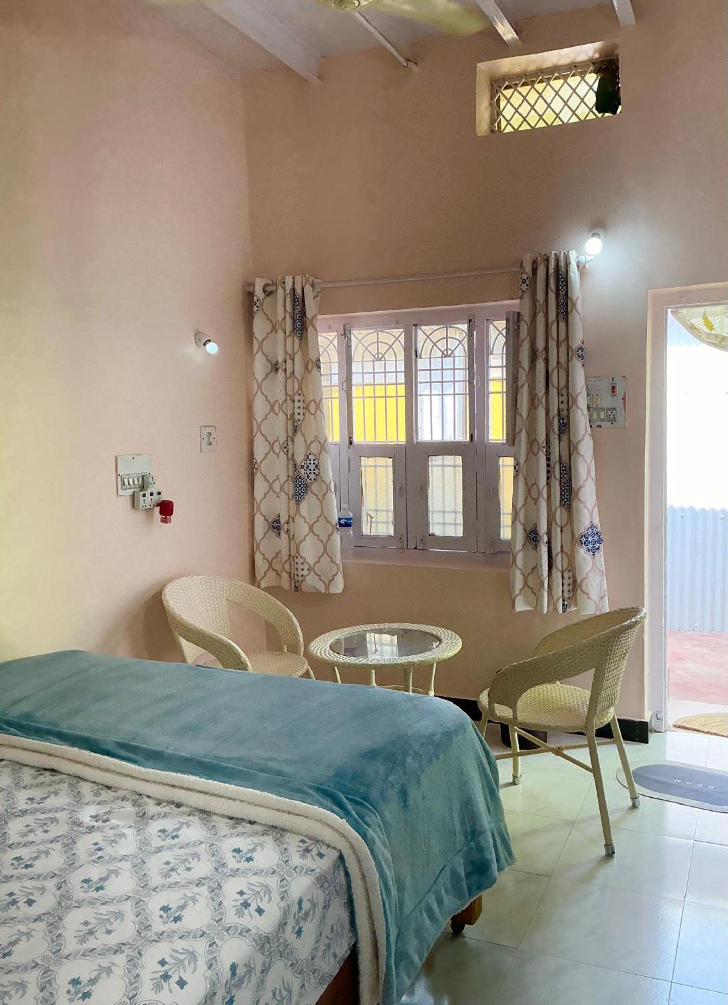 Kalyan Guesthouse Hampi Εξωτερικό φωτογραφία