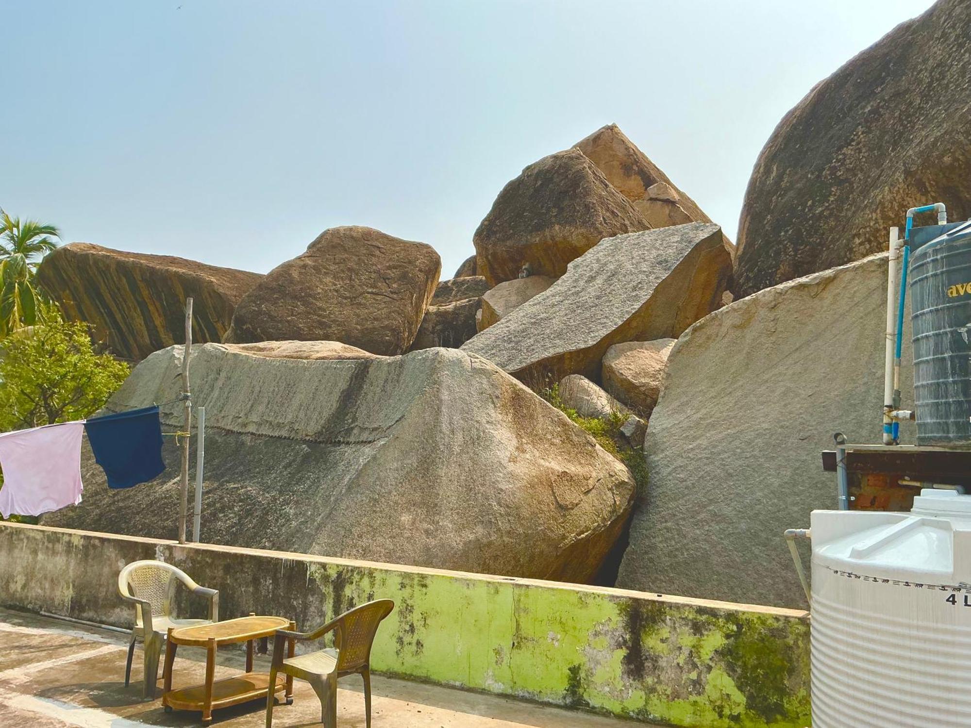 Kalyan Guesthouse Hampi Εξωτερικό φωτογραφία